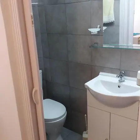 Old Town Traditional House Apartment Páros